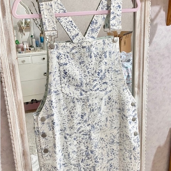 Acid Wash Floral Overall Dress- Size Small - Picture 9 of 10